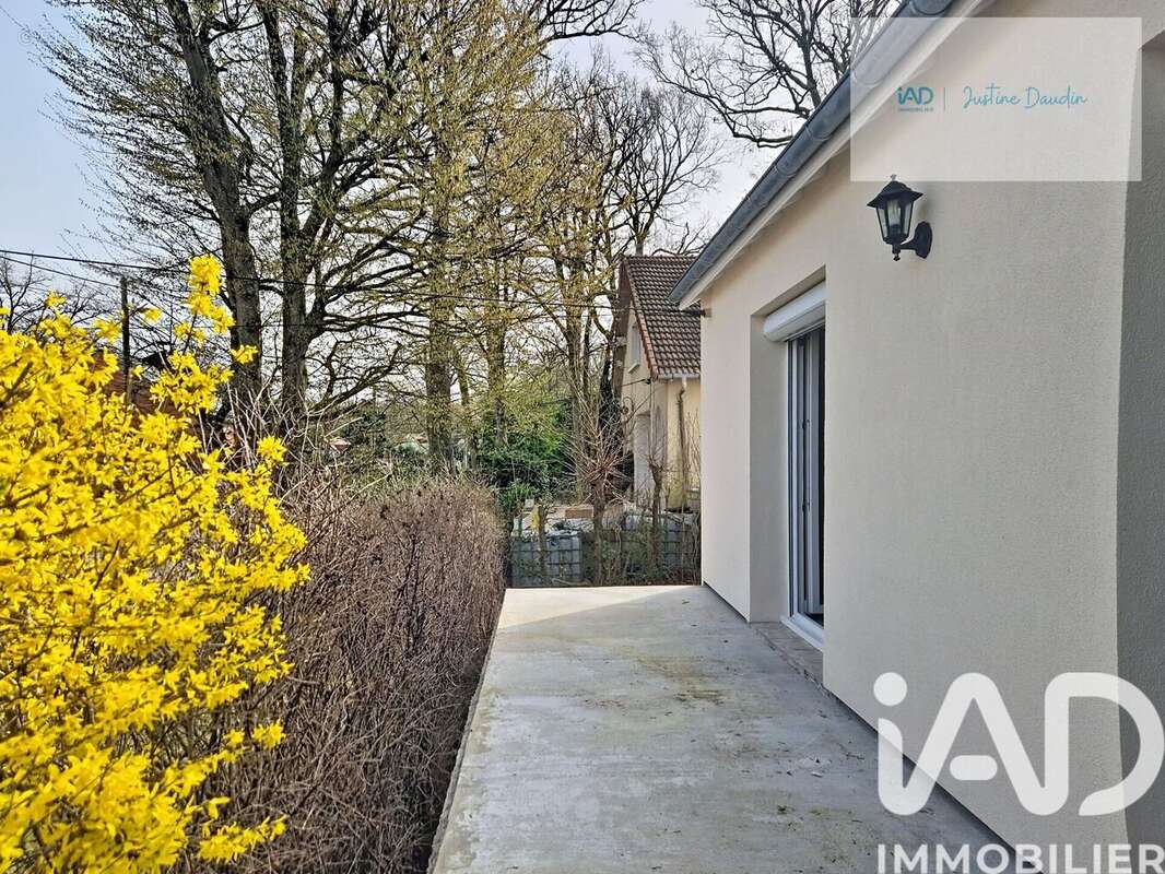 Photo 5 - Maison à LE COUDRAY-MONTCEAUX