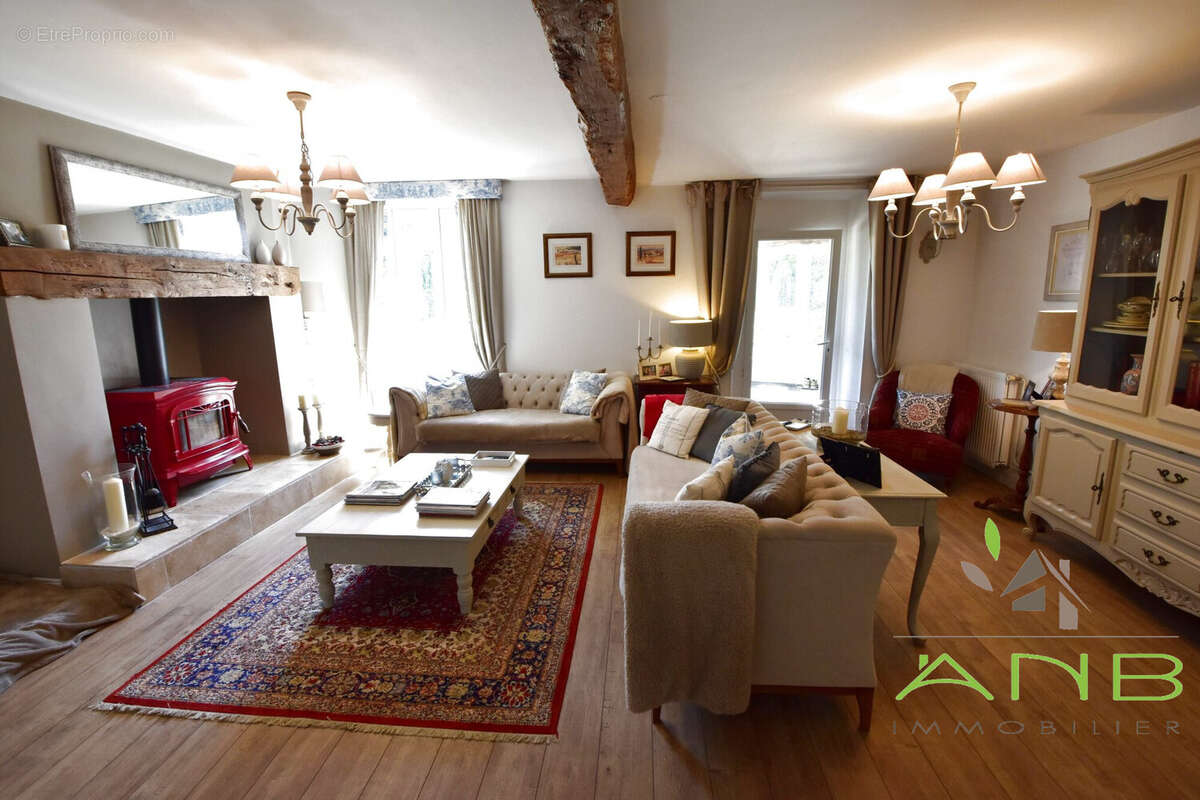 Maison à BUSSIERE-BADIL