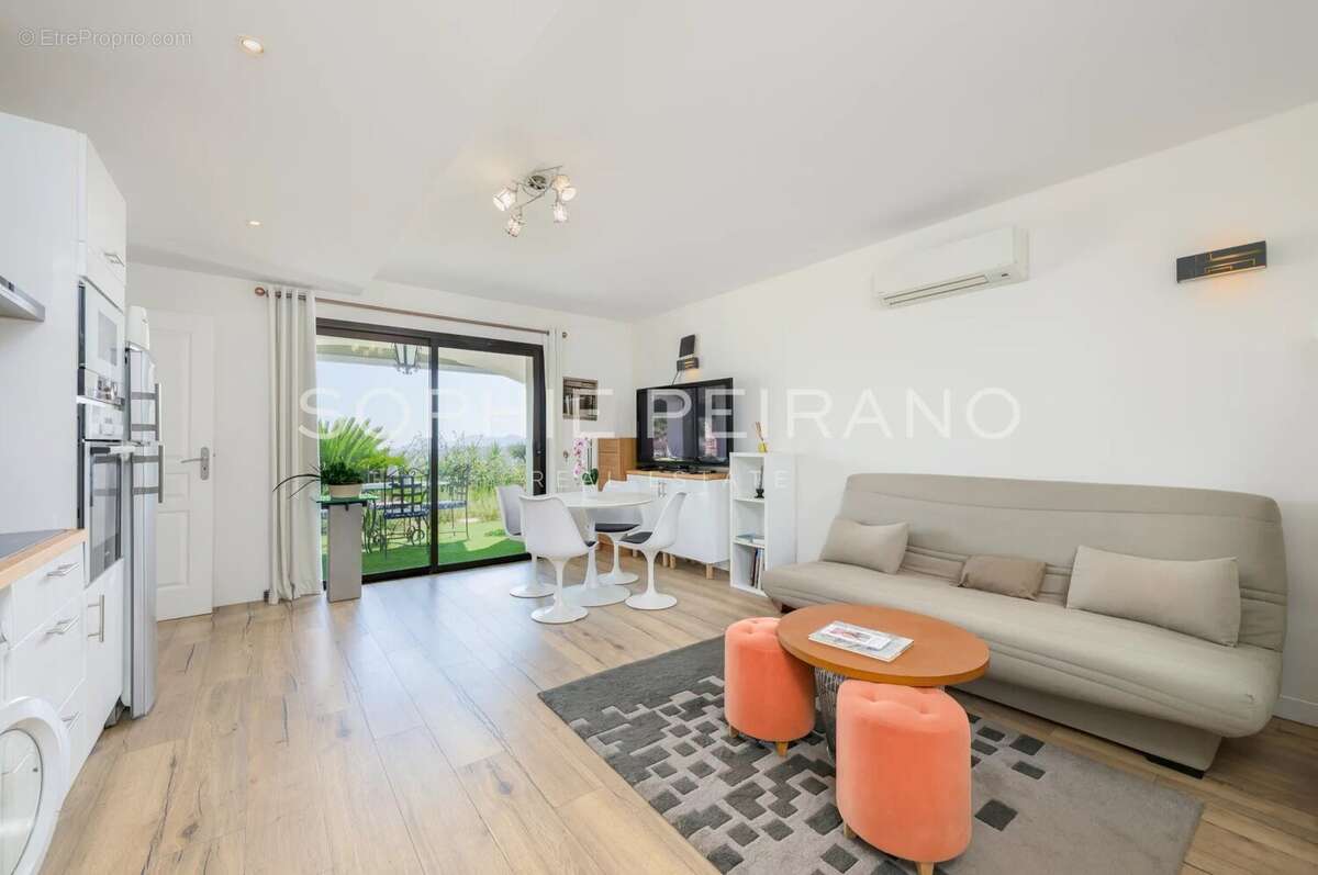 Maison à MOUGINS