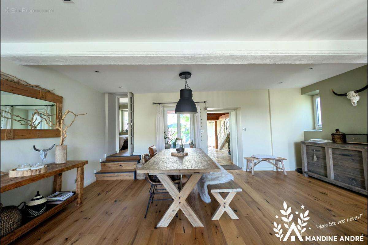 Maison 175 m² à Reyrieux  - photo 5