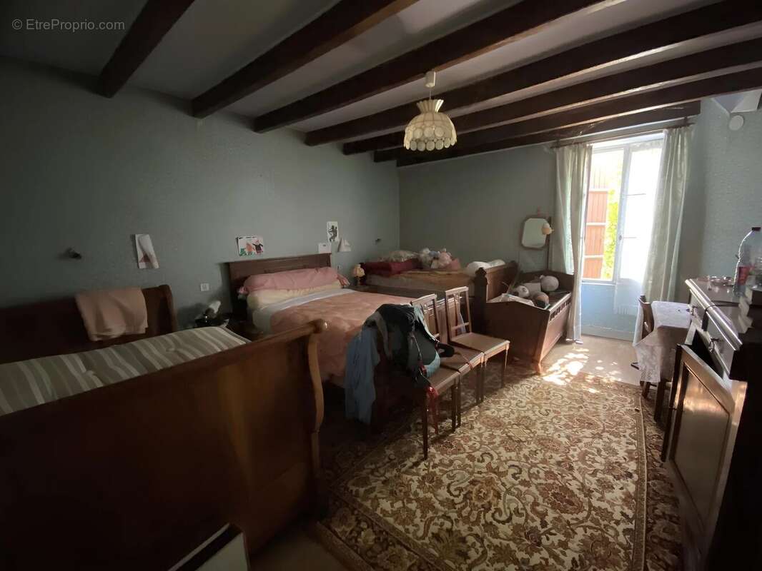 Maison à CHAMPAGNE-MOUTON