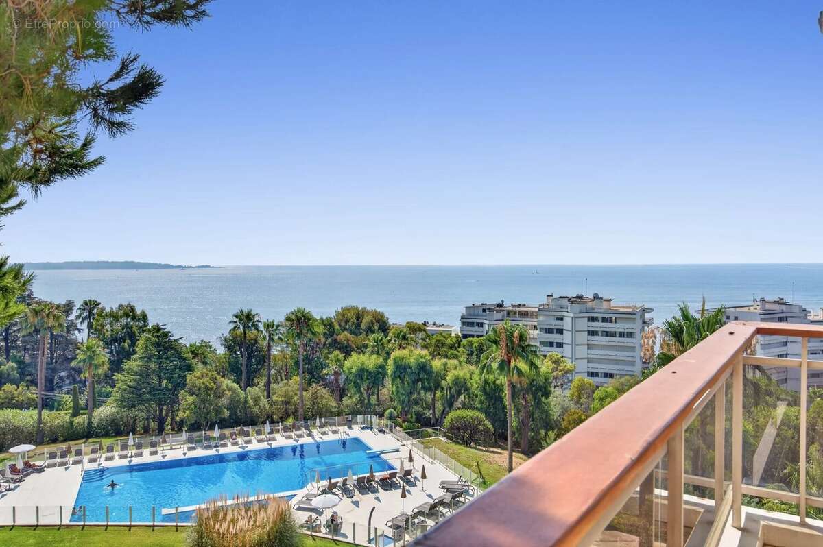 Golfe-Juan – Appartement d’exception avec vue mer panoramique dans résidence de prestige avec piscine et tennis - photo 12