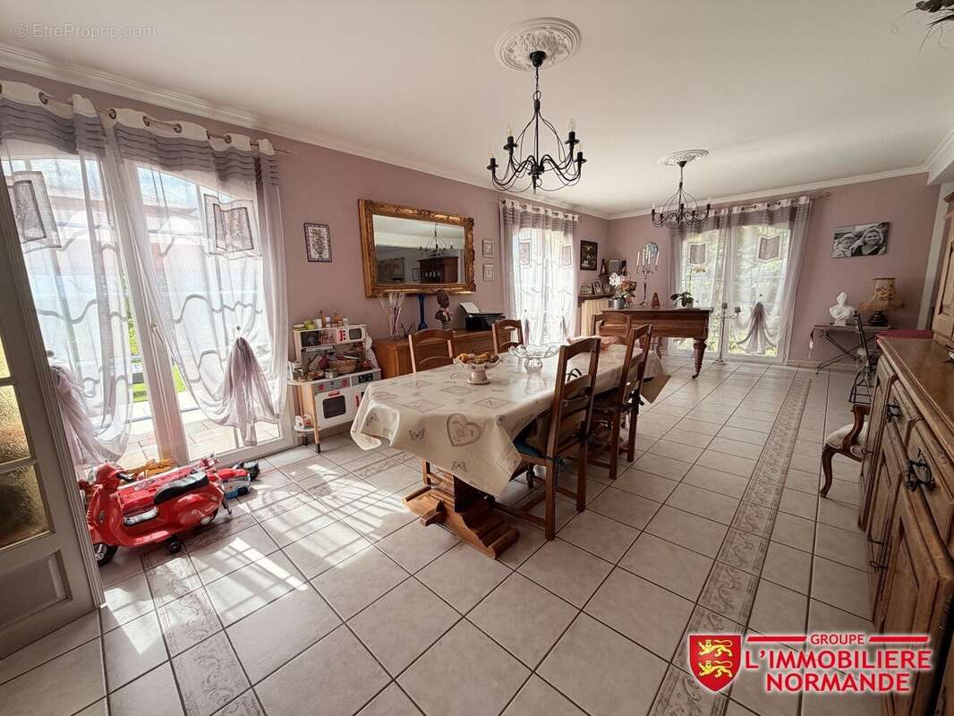 Maison à CHAMBRAY