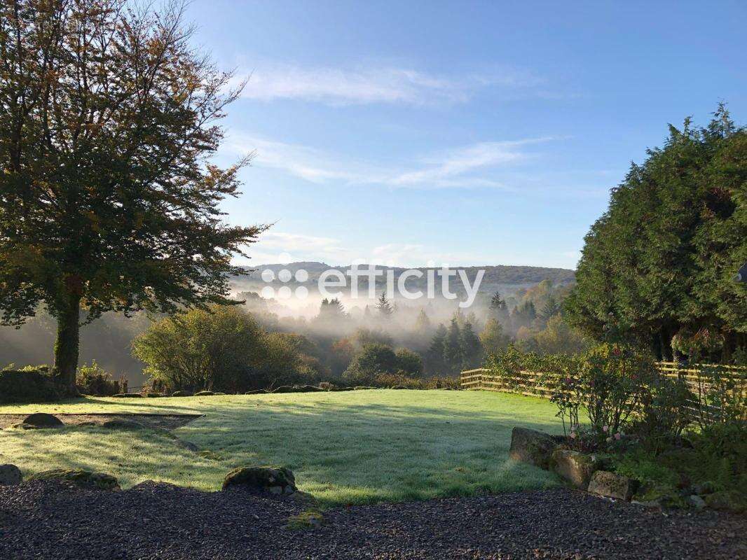 Maison à SAINT-SEVER-CALVADOS