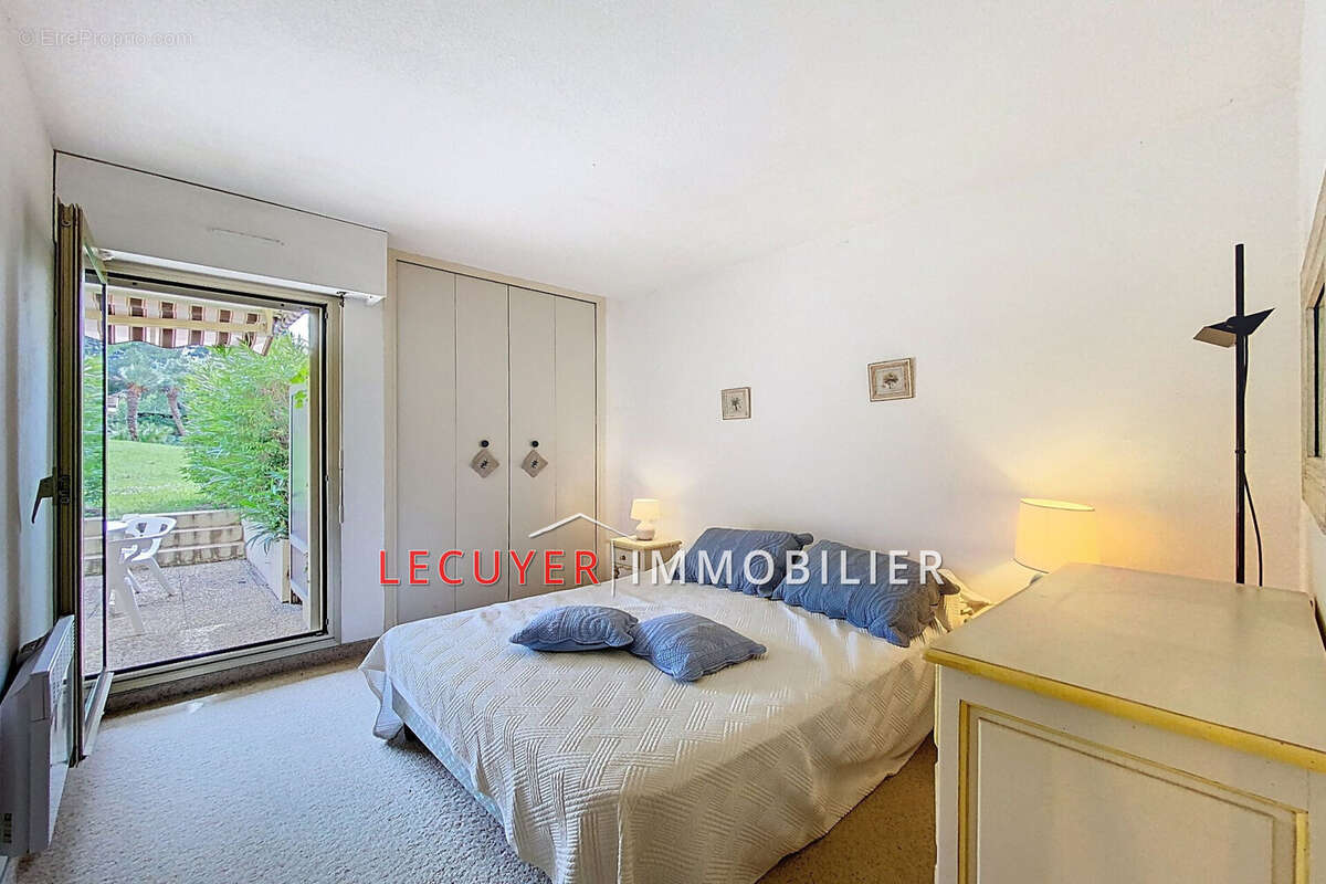 Appartement à VALLAURIS