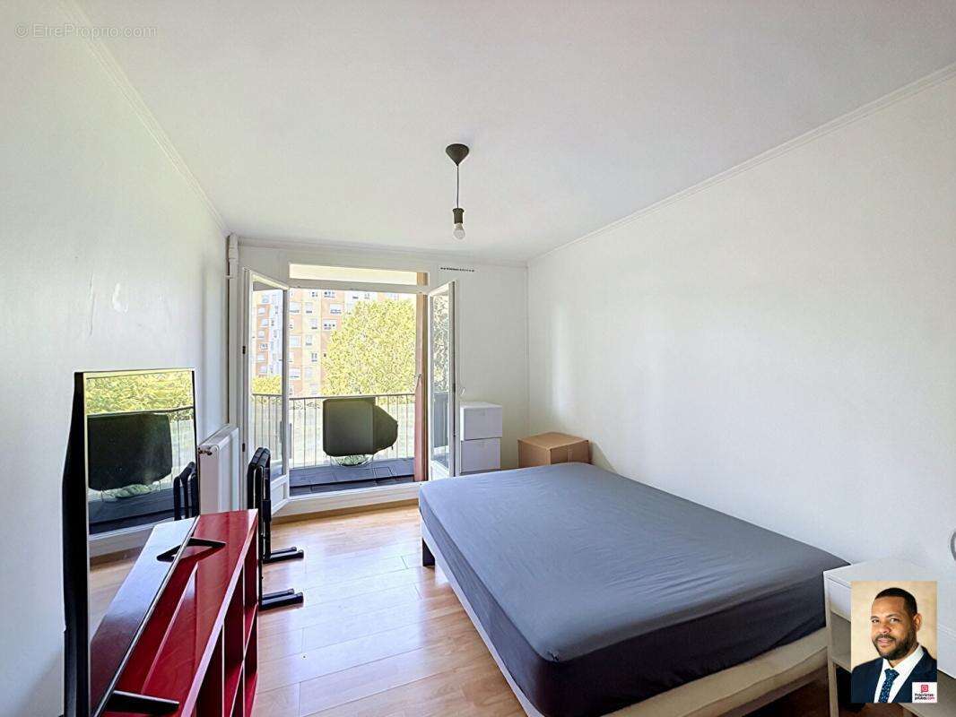 Appartement Vitry Sur Seine 5 pièces 102 m2 avec balcons (Cave + stationnement) - photo 4