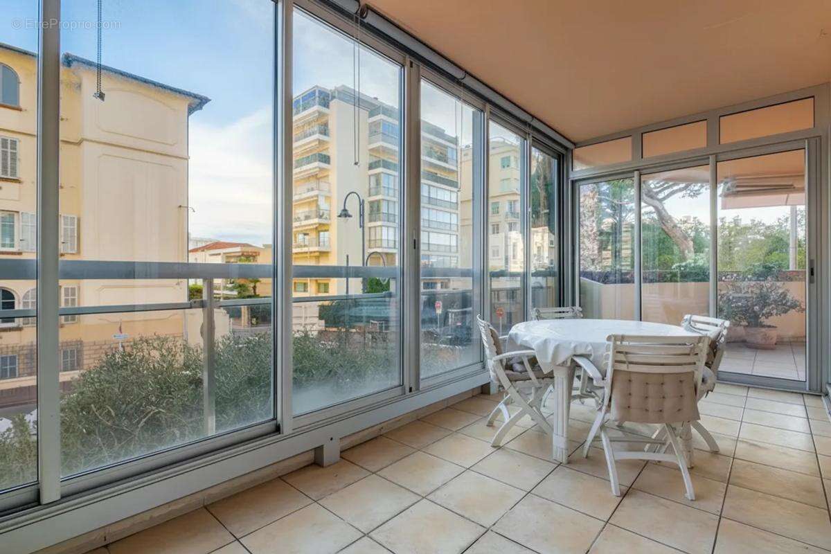 Appartement à CANNES