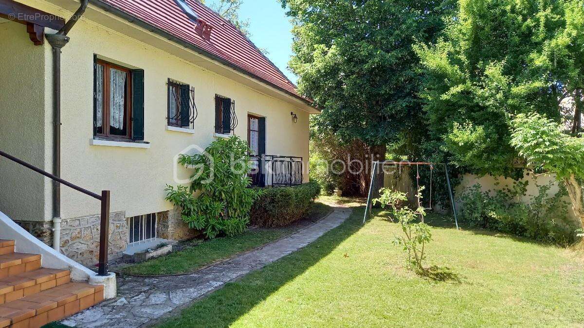 Maison à BOIS-LE-ROI