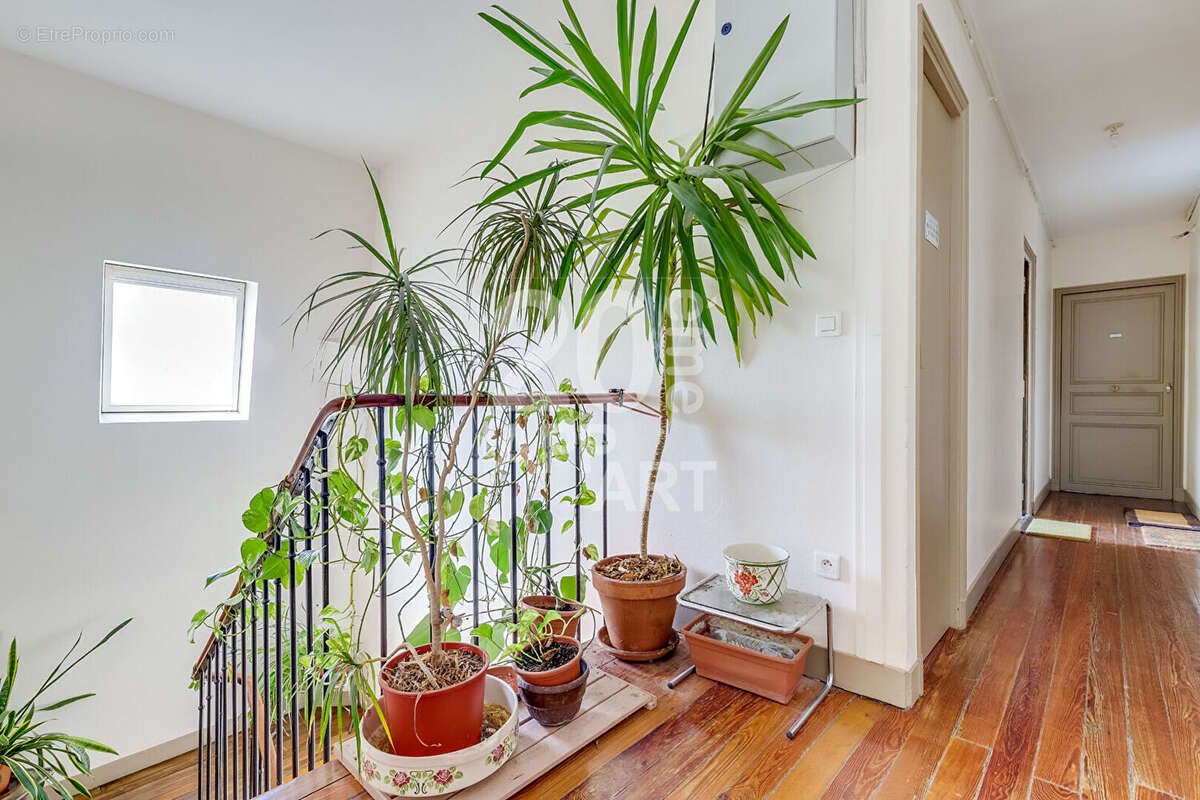 Appartement à PARIS-20E