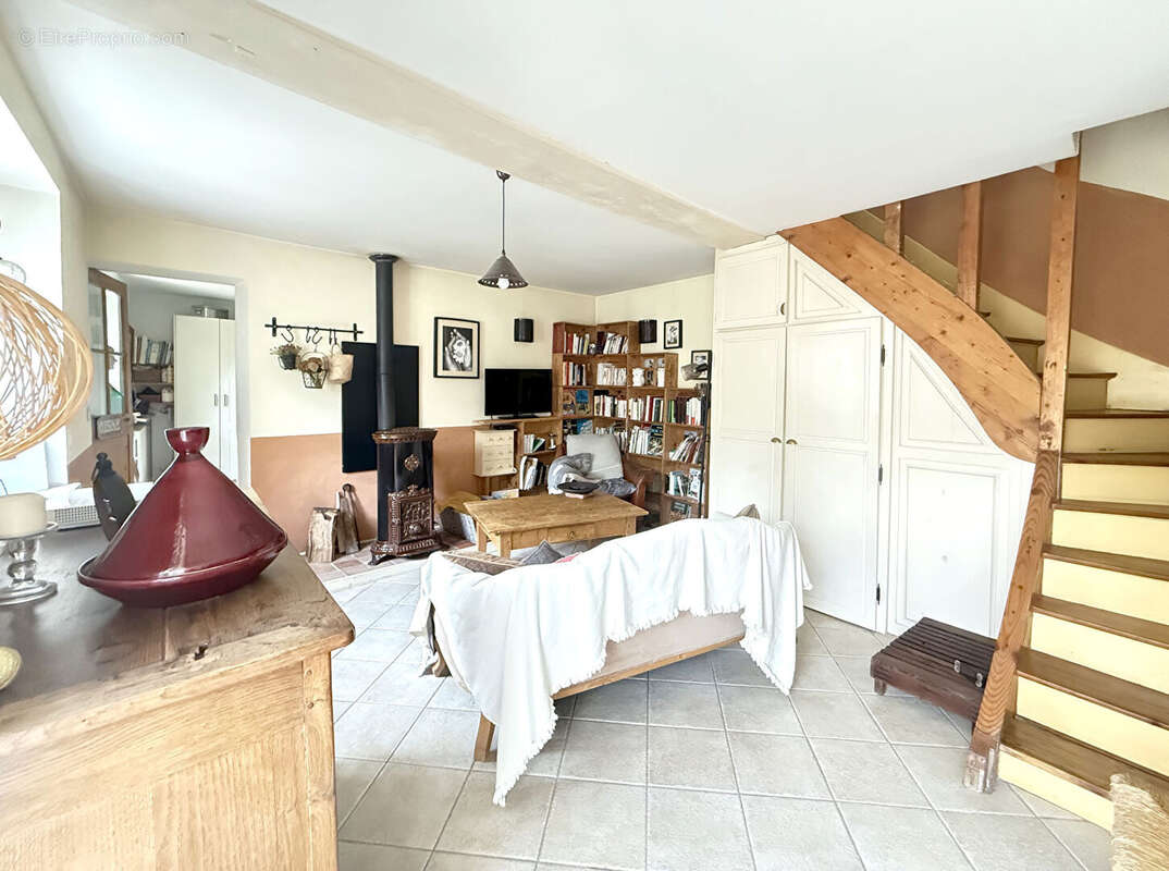 Maison à HOUDAN