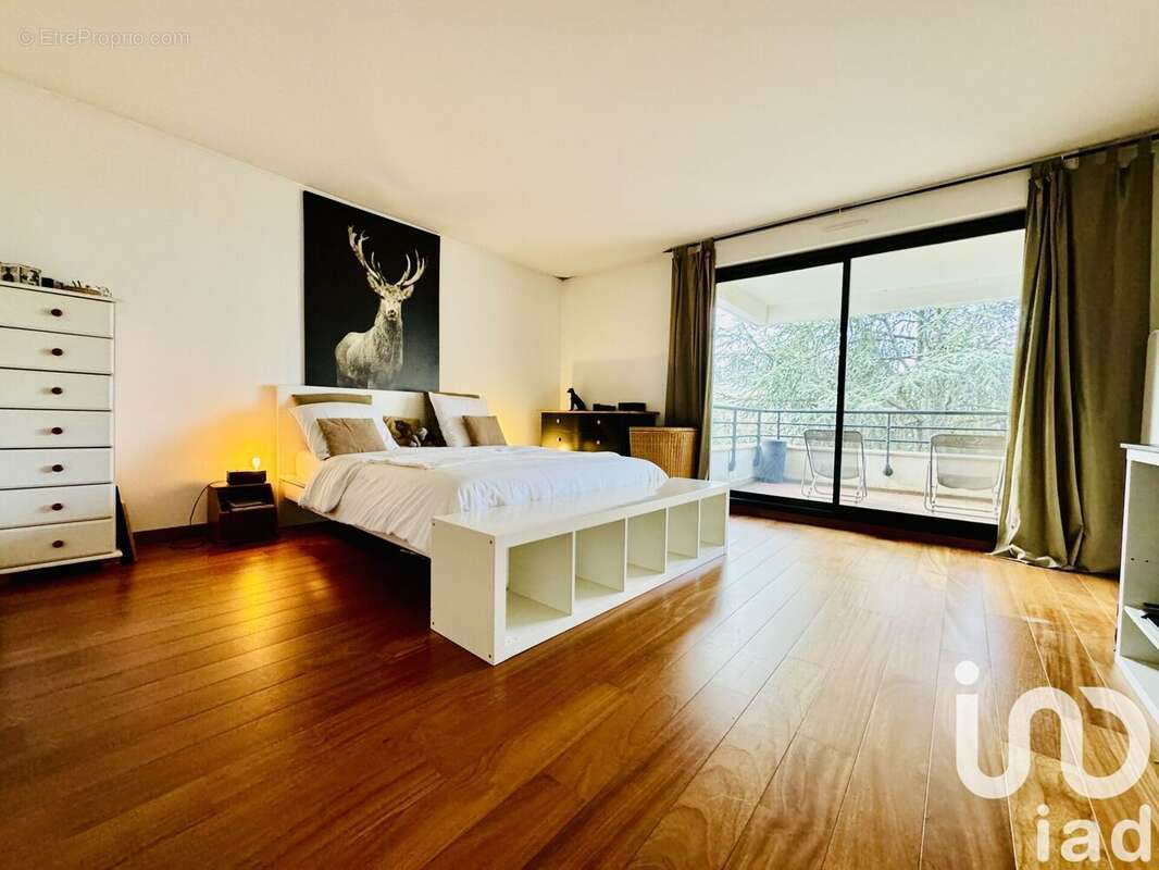 Appartement 144 m² à Saint-Cloud  - photo 5