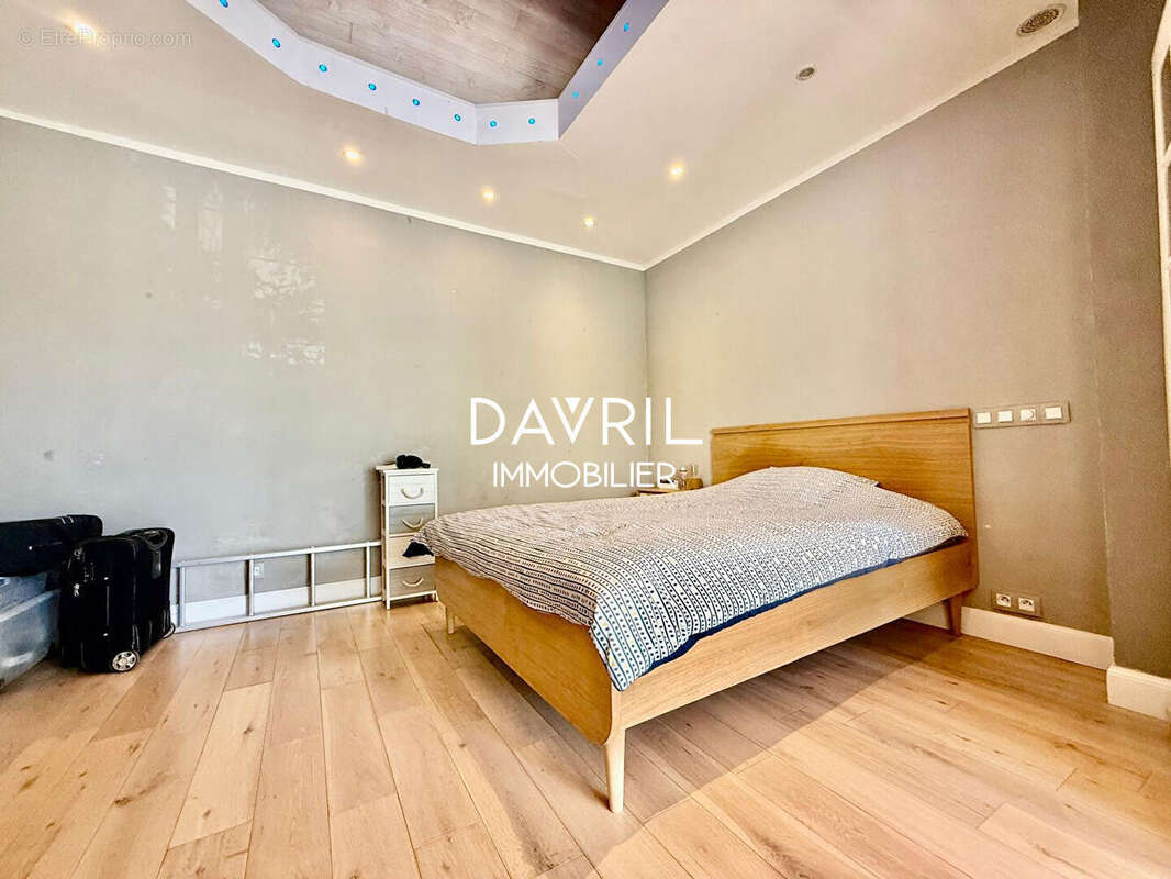 Maison à CONFLANS-SAINTE-HONORINE