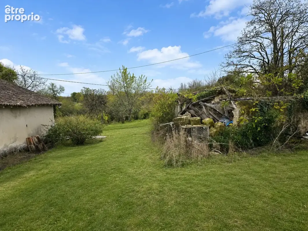 Maison 91 m² à Montignac-De-Lauzun  - photo 2