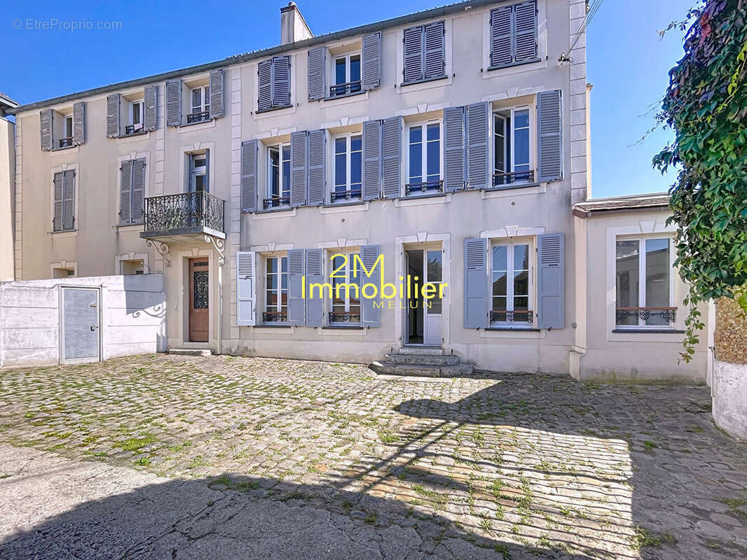 Appartement à MELUN