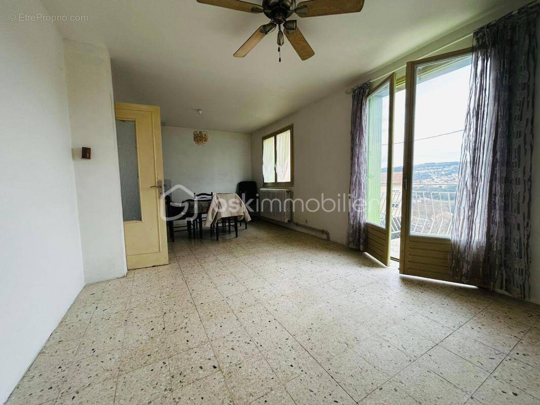 Maison à CREISSELS