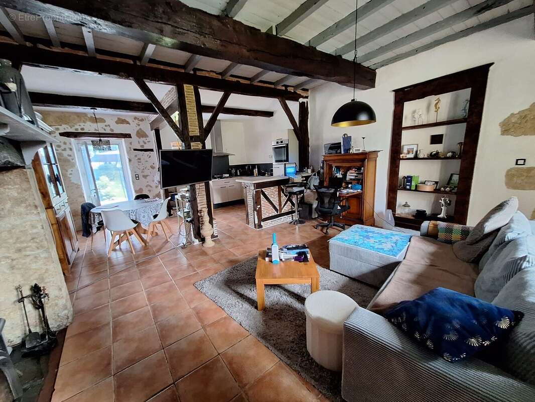 Maison principale partie privée - Maison à SEISSAN