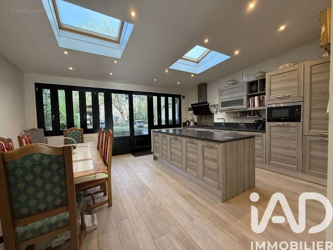 Photo 2 - Maison à LE PERREUX-SUR-MARNE