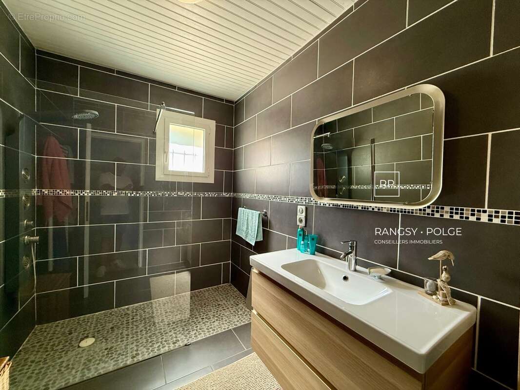 Maison à vendre 5 pièces SAINT HILAIRE DE BRETHMAS (30) - photo 12