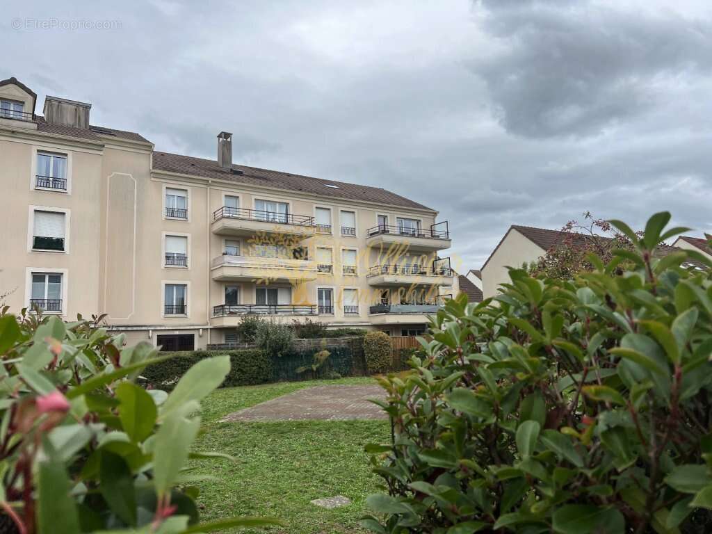 Appartement à PONTAULT-COMBAULT
