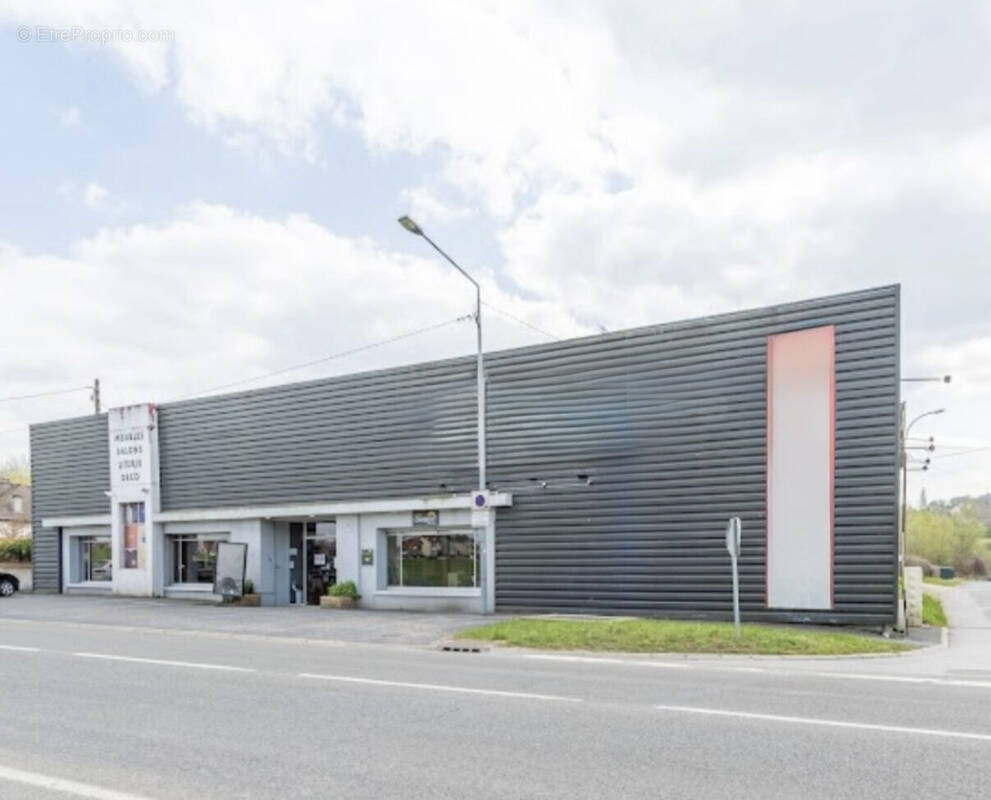 Photo 1 - Commerce à MOUROUX