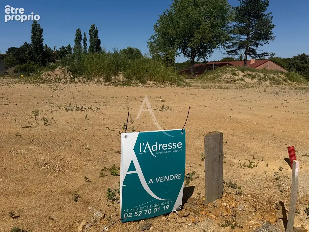 Photo Terrain à La Limouziniere au prix de 77 580€