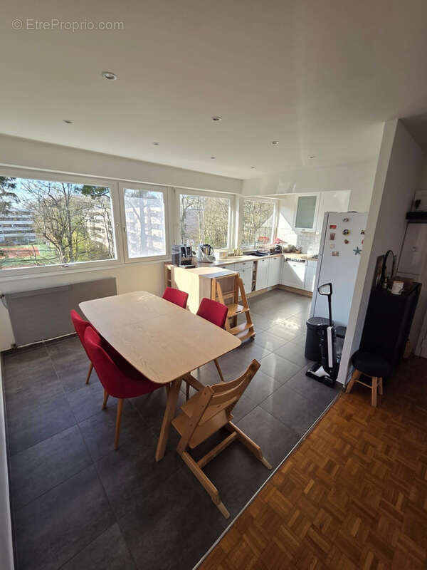 Appartement à VAUX-LE-PENIL