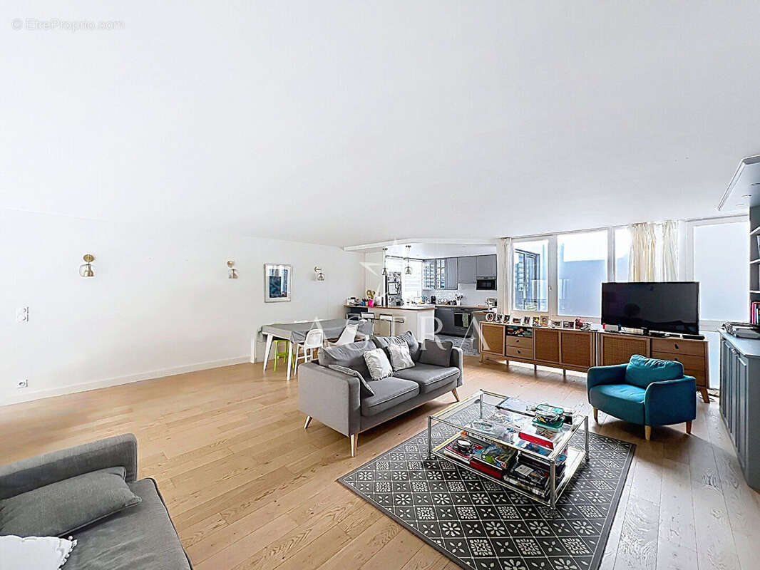 Appartement à MONTROUGE