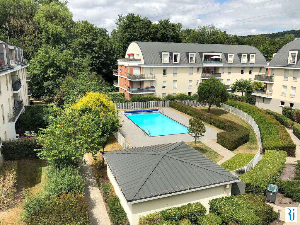 Appartement à CANTELEU