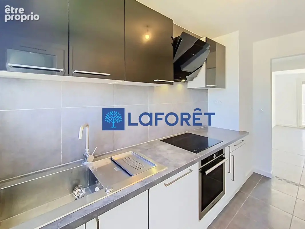 Appartement La Garde 5 pièces  83 m² - photo 5