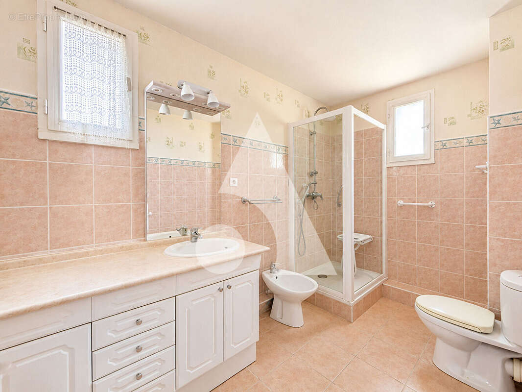 Maison Venelles 4 pièce(s) 121.31 m2 - photo 16