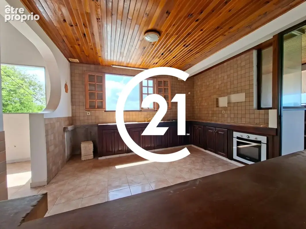 Appartement 428 m² à Le Robert  - photo 5