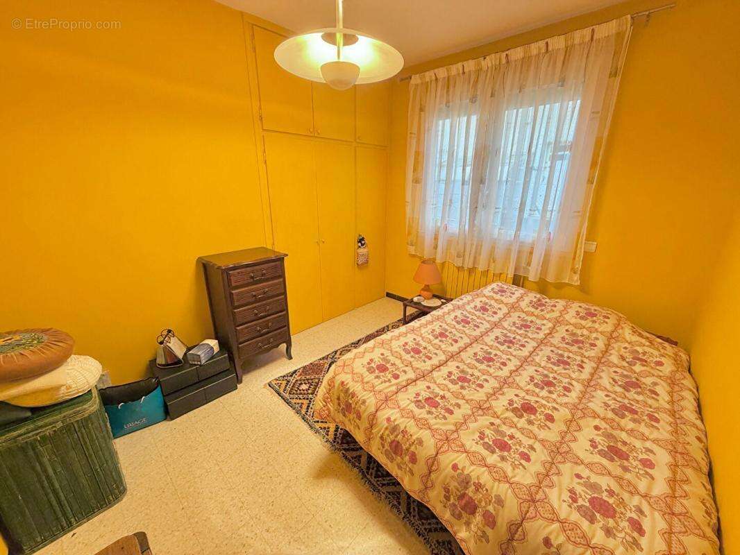 Cahors 46000 Maison 4 chambres sur 500 m² de terrain proche centre ville - photo 14