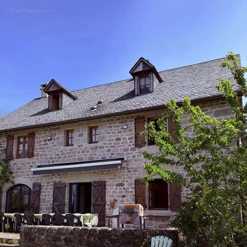 Maison à SARRAN
