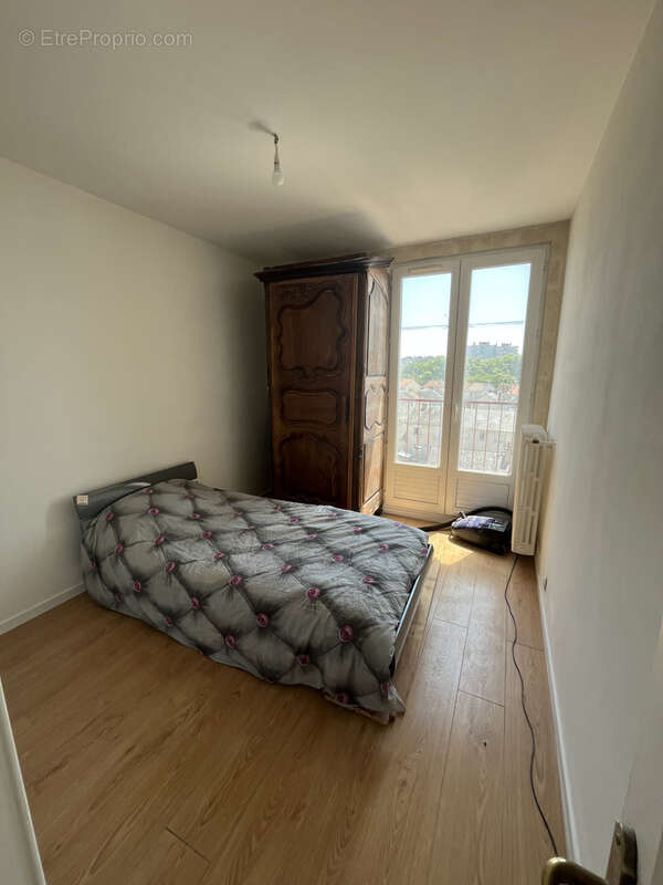 Appartement à ALLONNES