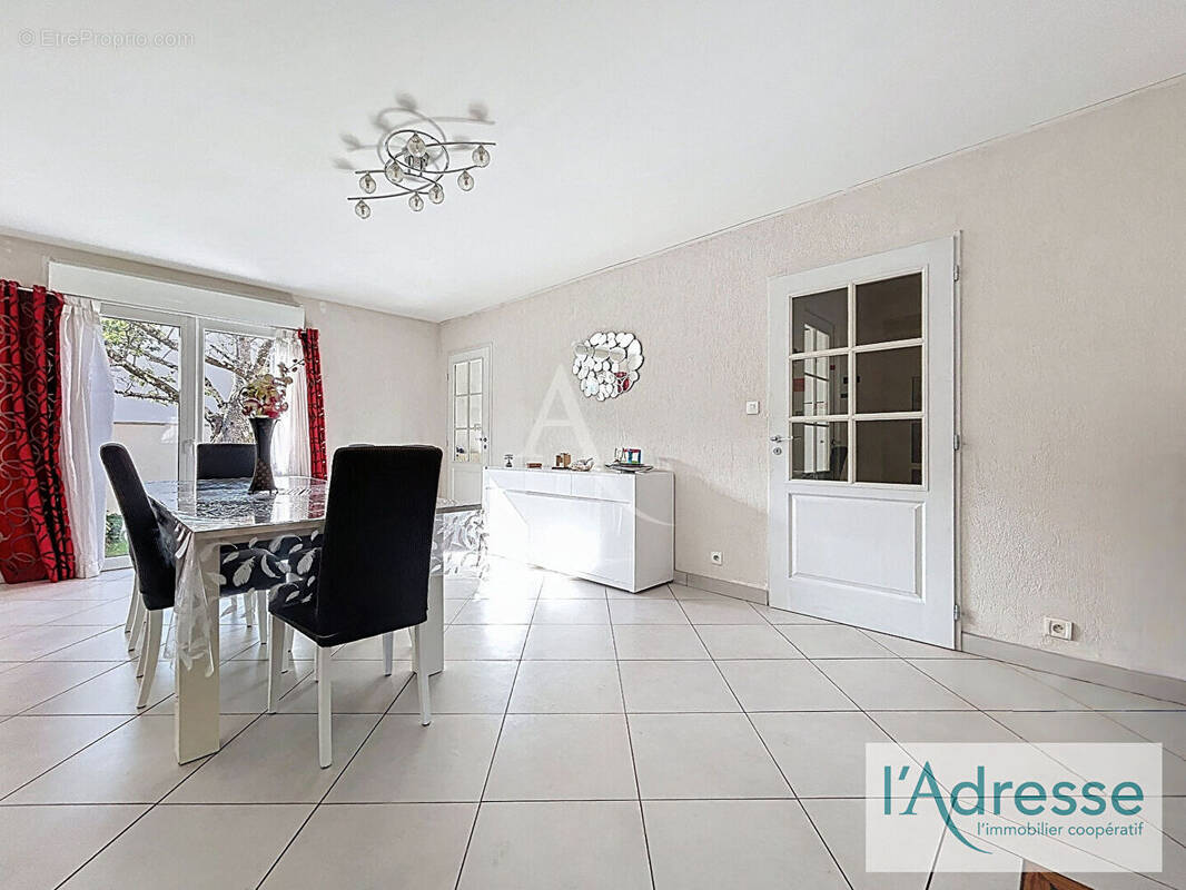 Maison à FONBEAUZARD