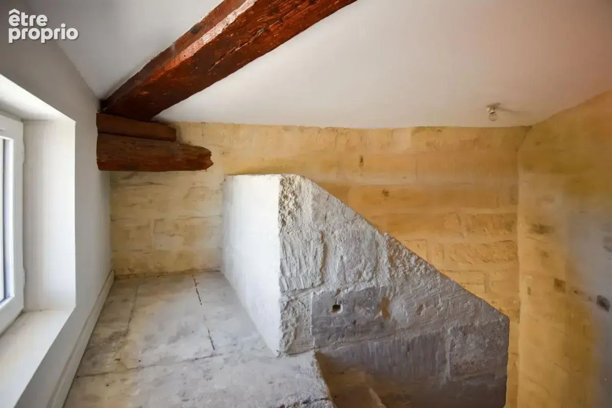 Centre d'Uzès, beau duplex rénové et climatisé - photo 19