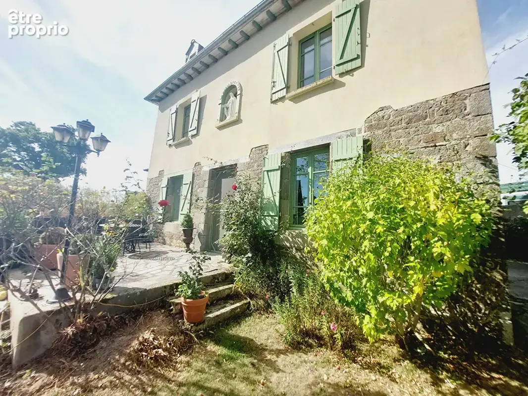Maison Montreuil Le Gast 8 pièce(s) 129 m2 - photo 17