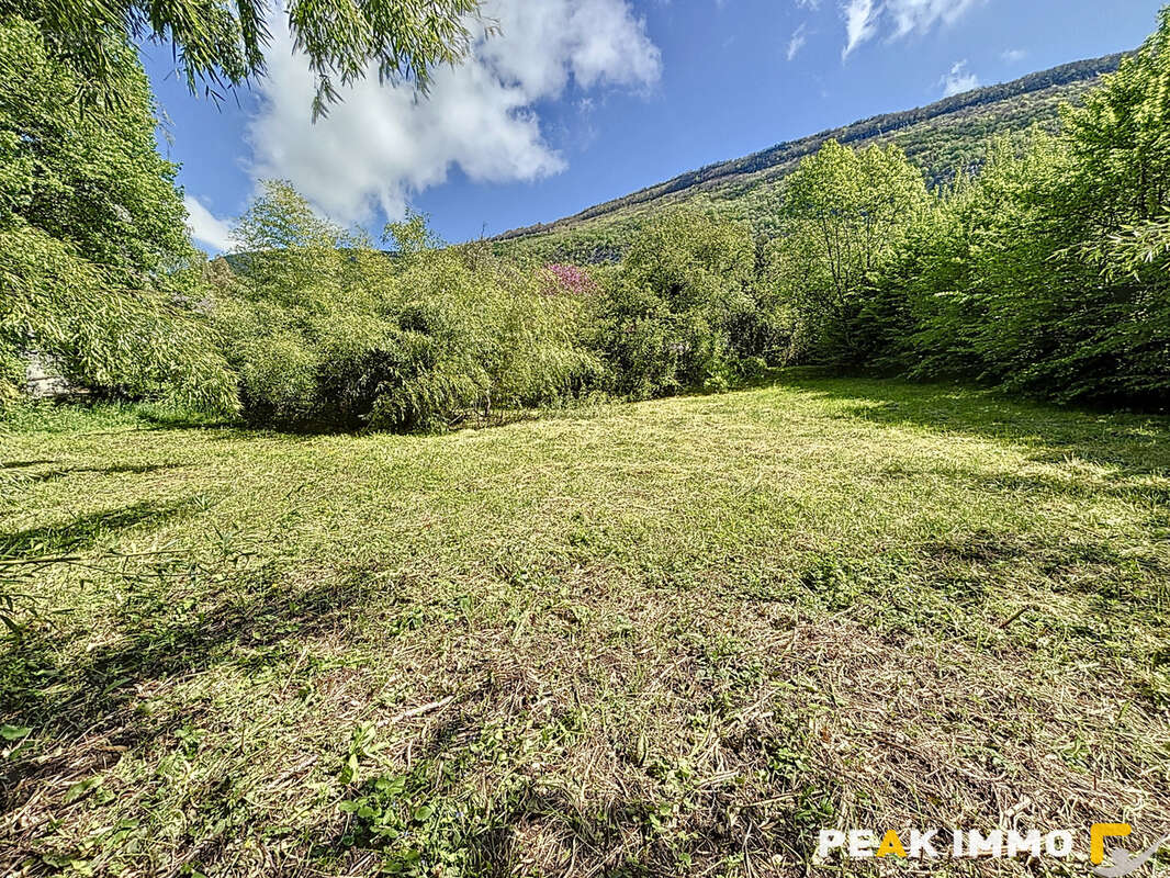 Terrain constructible 1762 m2 - Chindrieux - photo 2