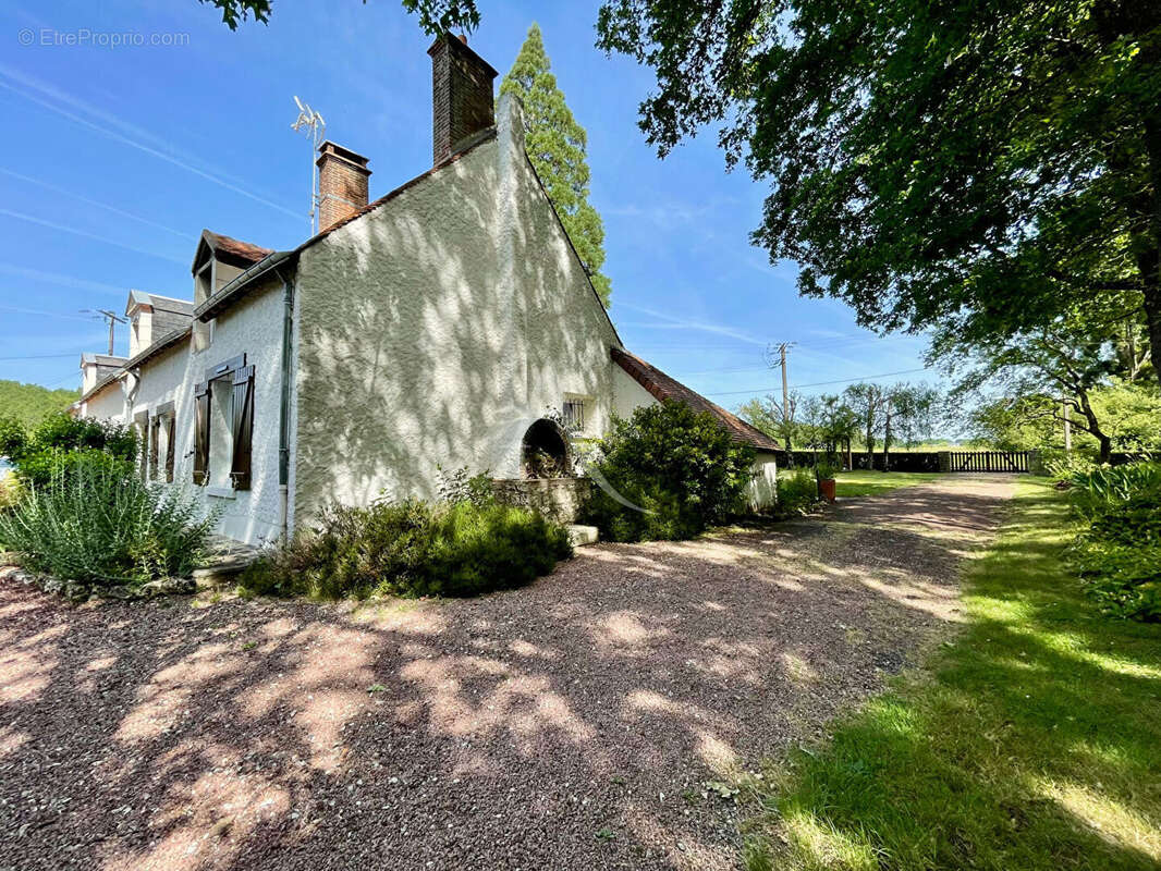 Maison à OISLY