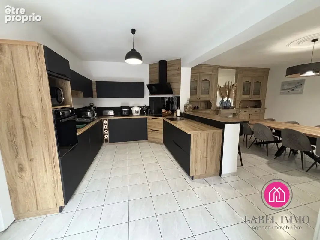 Maison 9 pièces 230 m² à vendre à Hasnon (59178) - photo 5