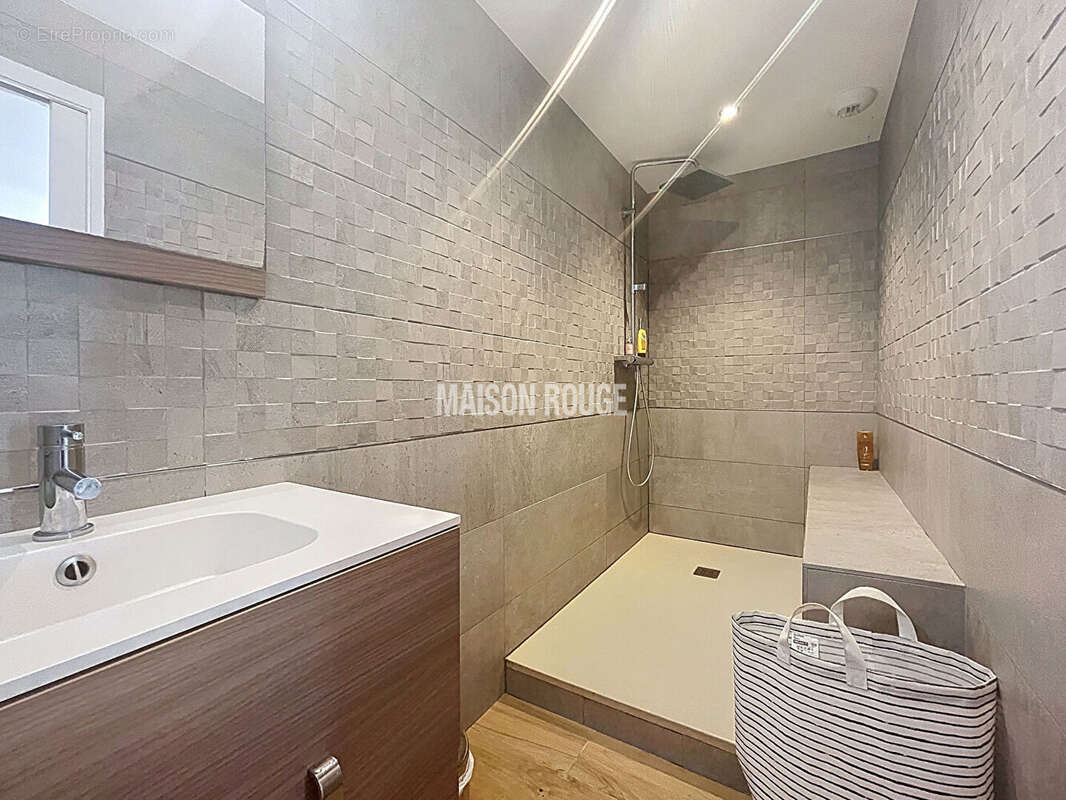 Maison à LE TOUR-DU-PARC