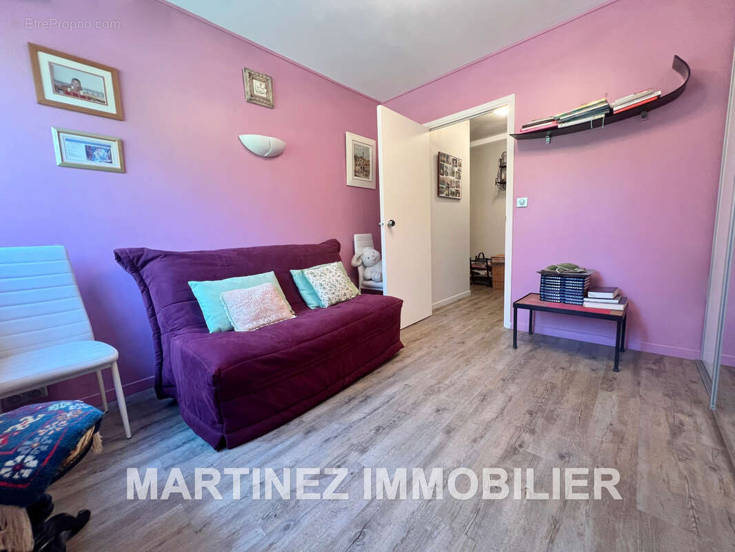 Appartement à SAINT-LAURENT-DU-VAR