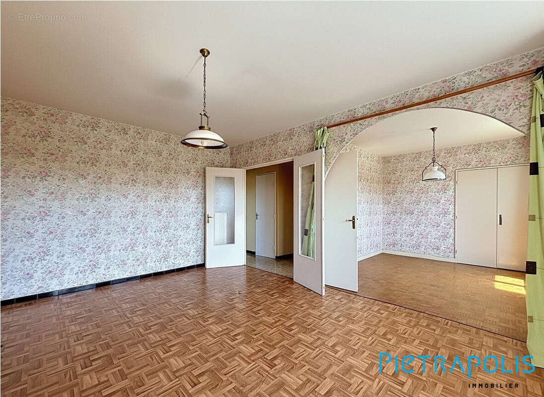 Maison 135 m² à Meyzieu  - photo 4