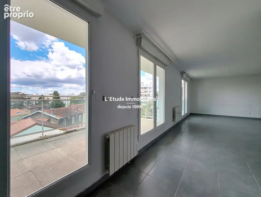 A VENDRE Appartement Caluire Et Cuire 3 pièces Dernier étage terrasse - photo 9