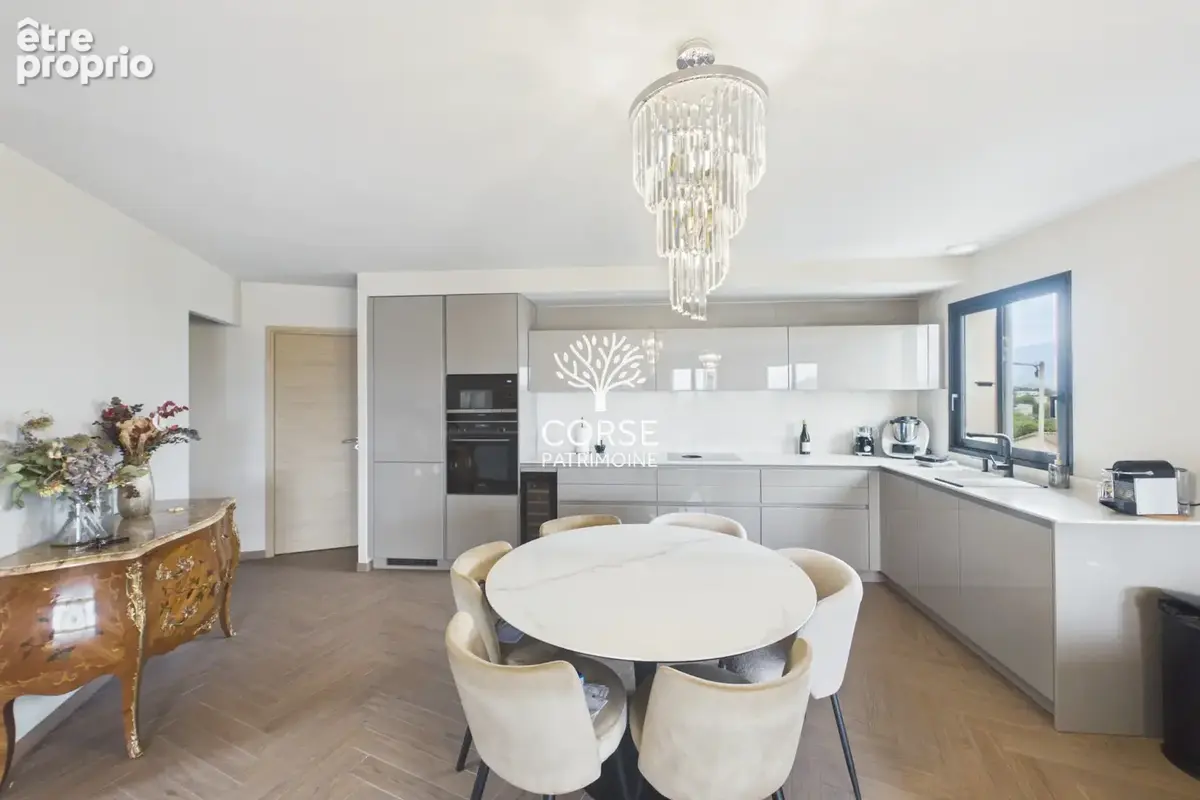 Appartement T4 de standing, coeur de ville avec terrasse de 50 m2 - photo 5