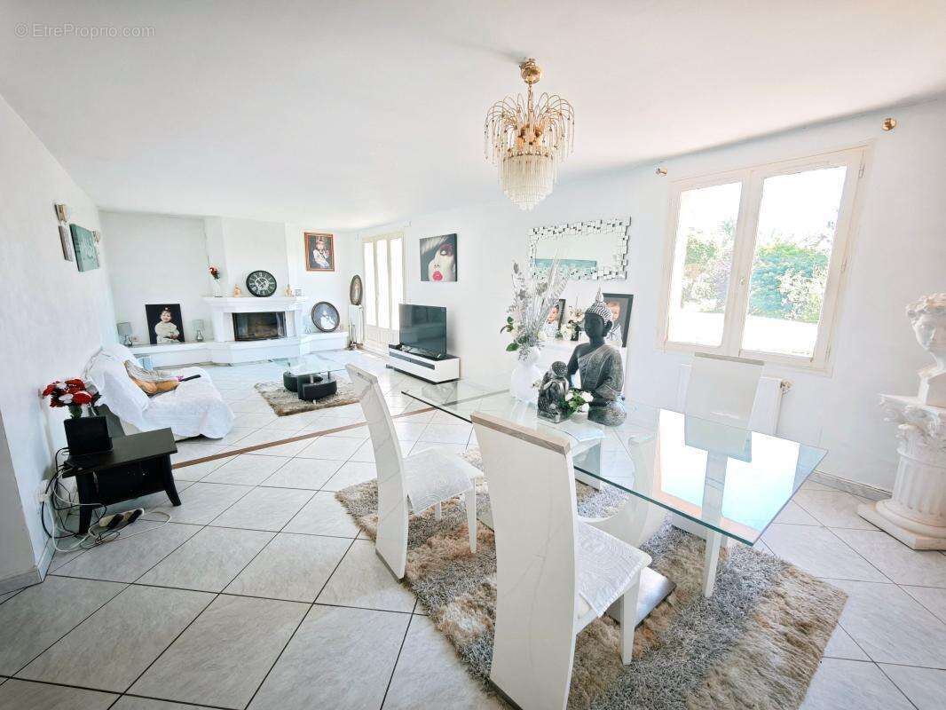 La Perle de Plaisance : 5 Chambres, 178 m², Piscine et Garage XXL - photo 2