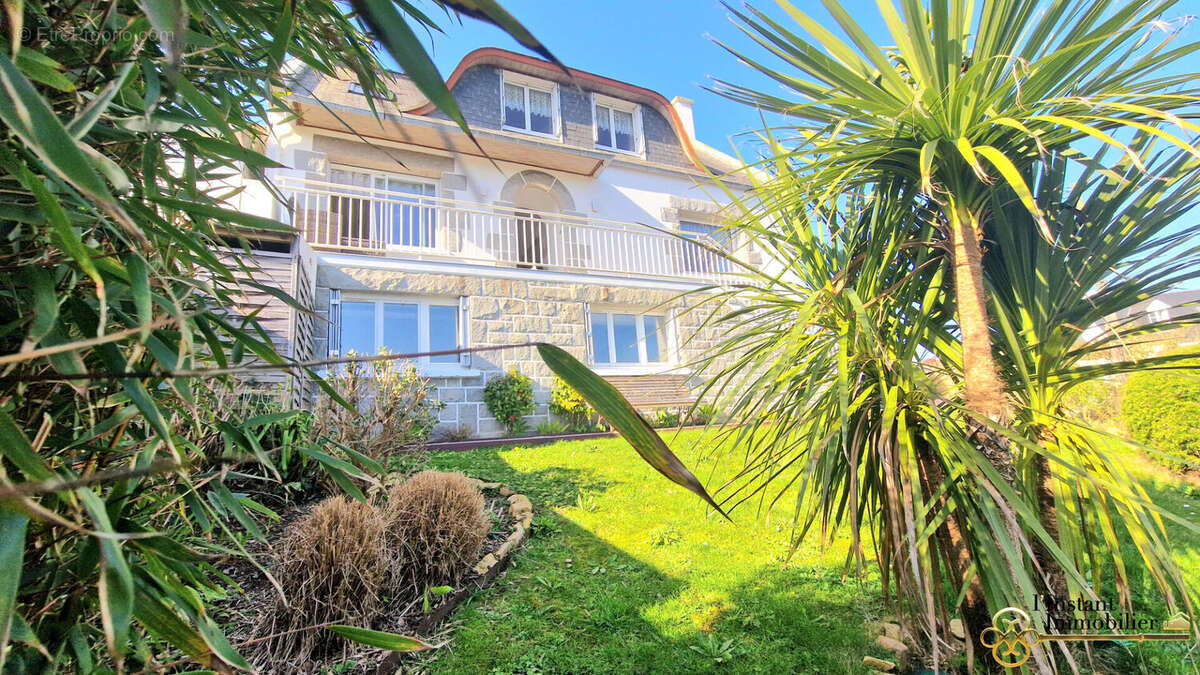 Maison à PLOUGASNOU