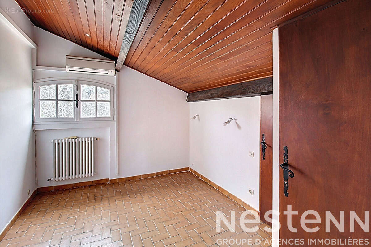 A VENDRE DRAGUIGNAN - Maison 2 LOGEMENTS - 264 m²  sur 968 m² de terrain - photo 21