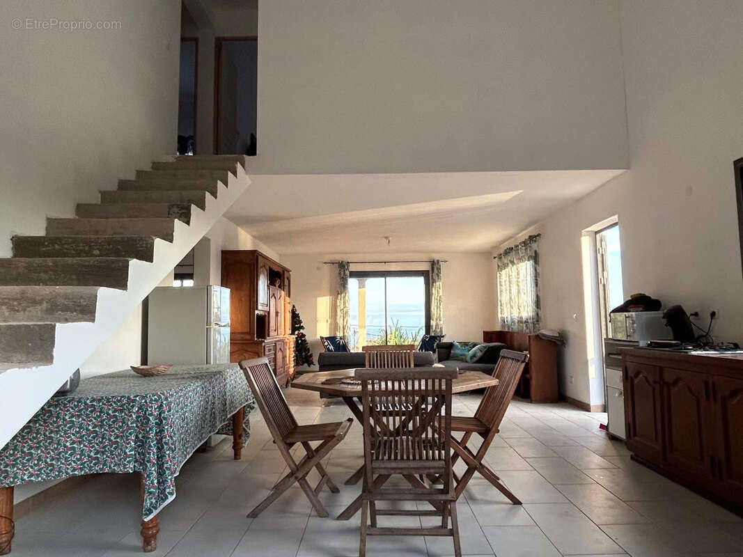 Maison à SAINT-JOSEPH