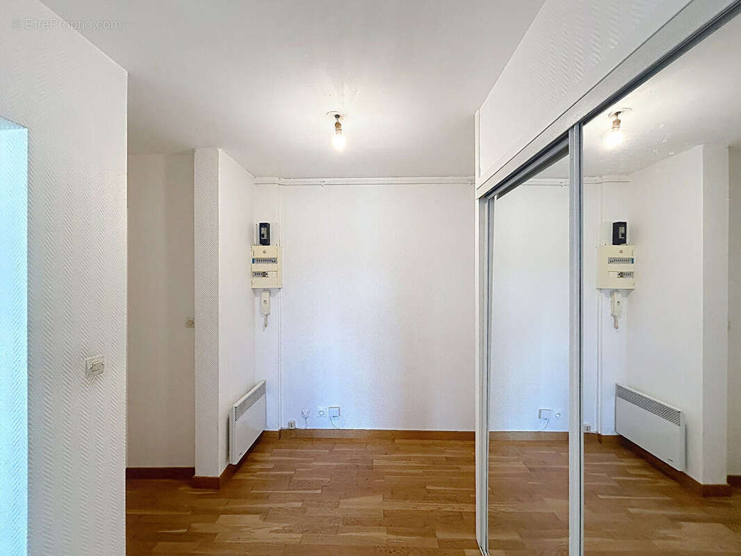 Appartement à DEVILLE-LES-ROUEN